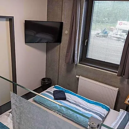 Business-motel, Free Massage Chairs, Secure Xl-parking, 24h-checkin *