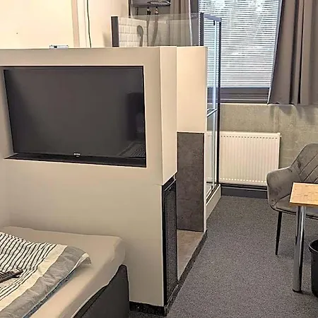 Business-motel, Free Massage Chairs, Secure Xl-parking, 24h-checkin Heimsheim