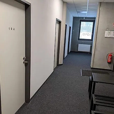 Business-motel, Free Massage Chairs, Secure Xl-parking, 24h-checkin فندق Heimsheim
