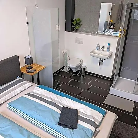 Business-motel, Free Massage Chairs, Secure Xl-parking, 24h-checkin Heimsheim
